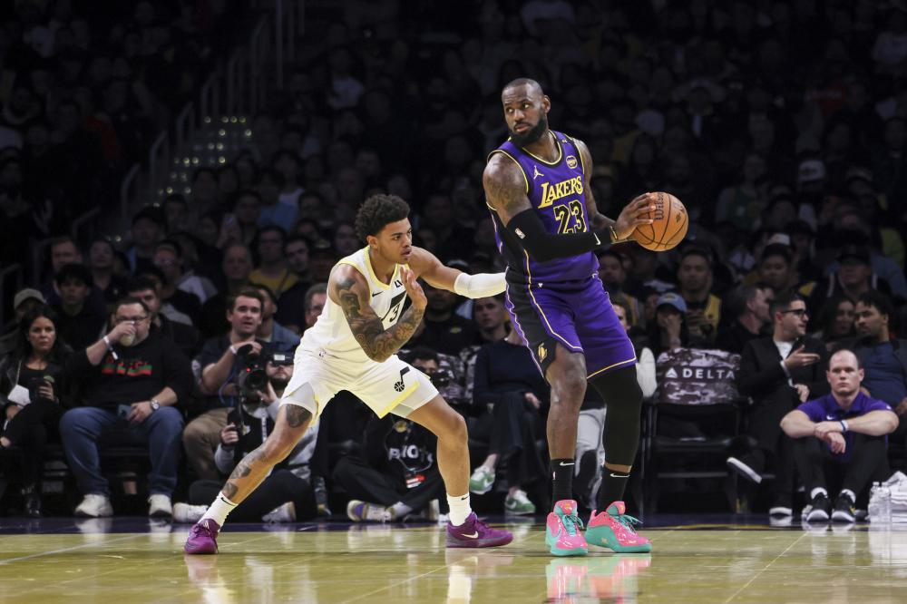 纪律严明的 纪律严明的