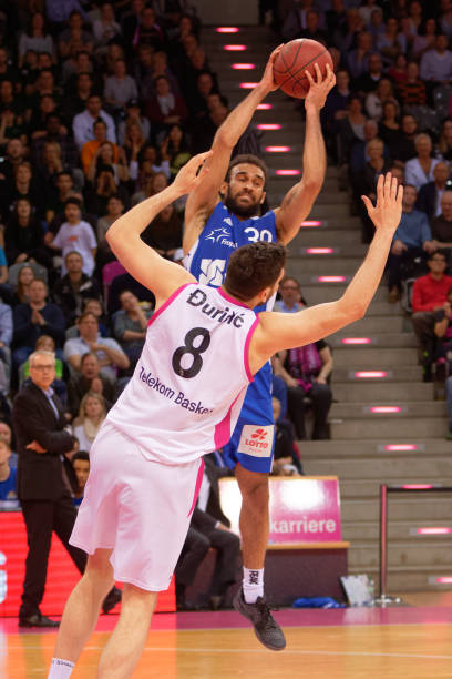 皮雷谈阿森纳和皇马：欧冠对决支持枪手，但更看好皇马.