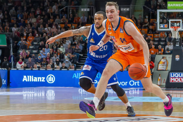 套举办一系 套举办一系