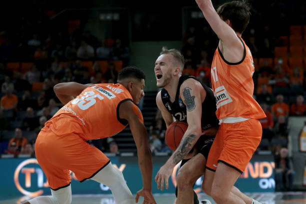 仅打3场比赛就要被裁？北京首钢或进行外援调整，许利民认清现实