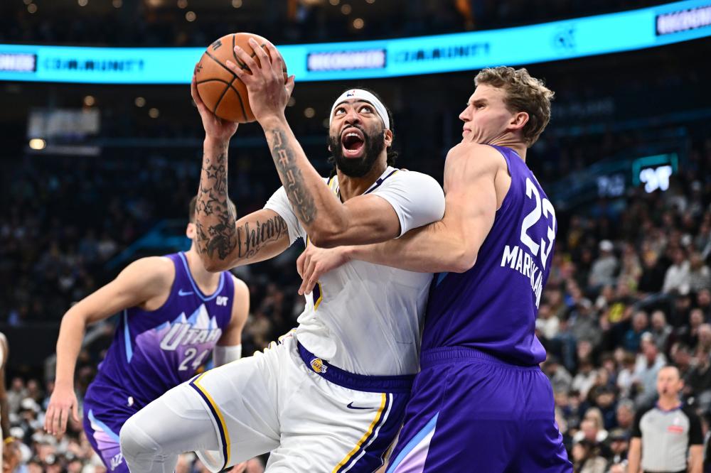 探寻圣诞的浪漫氛围（邂逅圣诞的浪漫气息）